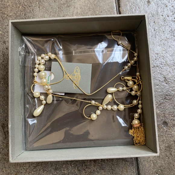Vivienne Westwood Long High End Skattered Teardrop Pearl Necklace - Picture 2 of 10